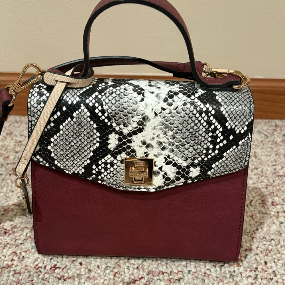 Cutest Fall Burgundy and Snake Print Women's Bag - Picture 1 of 11